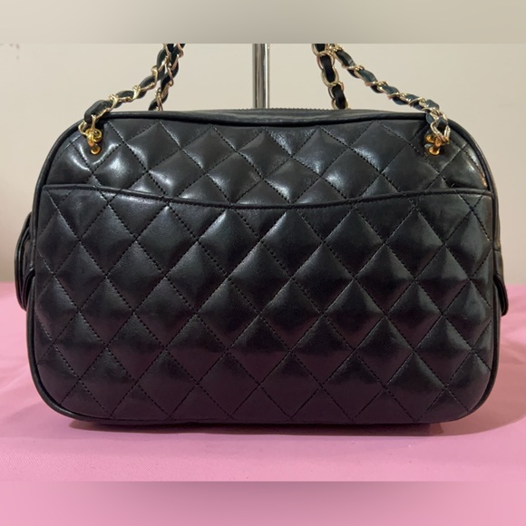 Chanel Vintage Quilted Camera Bag - Picture 3 of 16